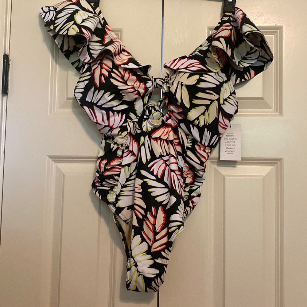 Eloquii EUC one piece floral bathing suit